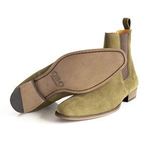 THE OLIVE GRANADA CHELSEA BOOTS